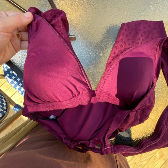 NWT Robin Piccone Julianna SZ 8 Solid Red Ruffled One-Piece Swimsuit - Picture 12 of 12